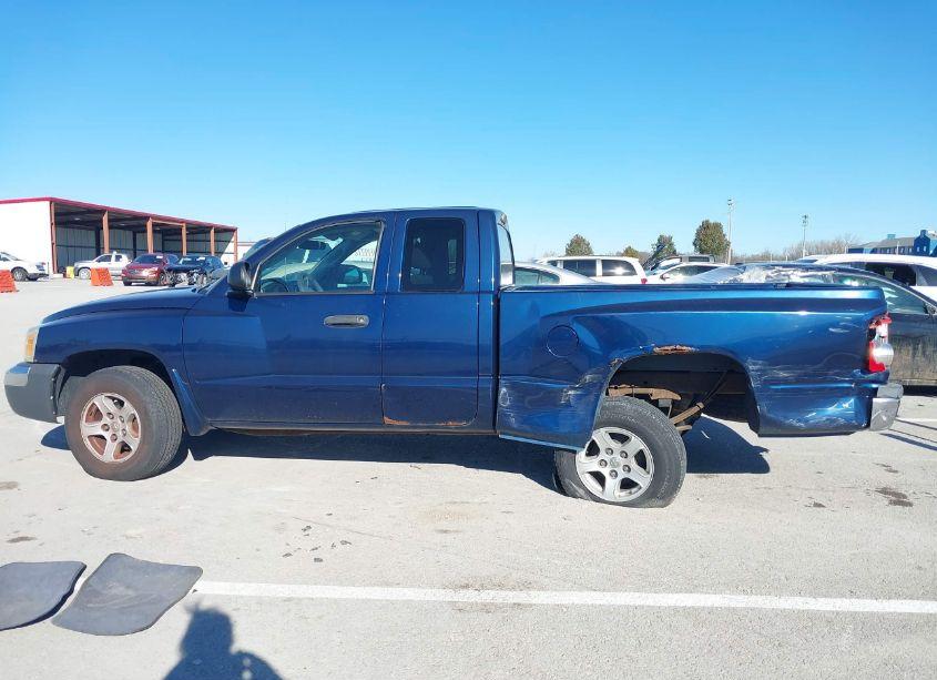 Photo 14 of 2005 Dodge Dakota SLT (VIN 1D7HE42K45S133162)