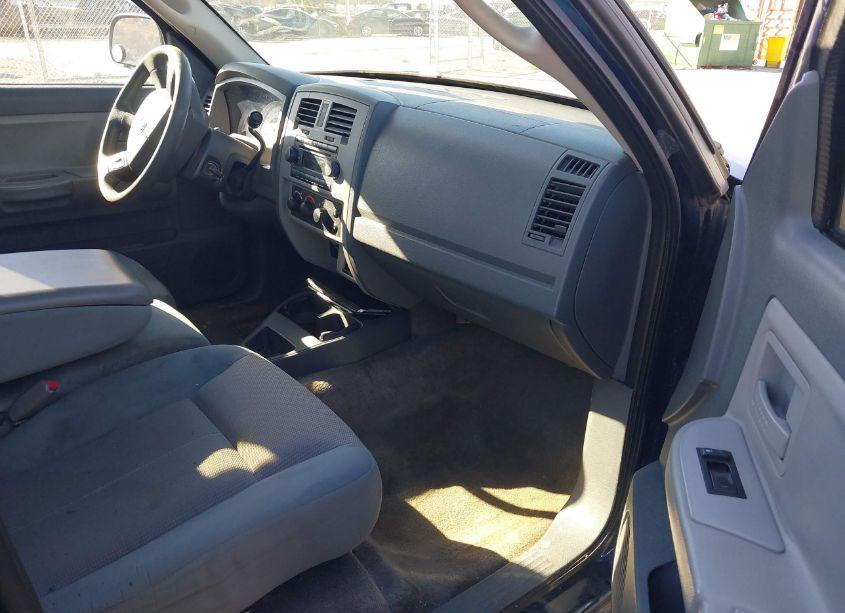 Photo 5 of 2005 Dodge Dakota SLT (VIN 1D7HE42K45S133162)