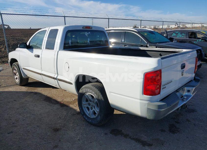 Photo 3 of 2005 Dodge Dakota SLT (VIN 1D7HE42KX5S251037)