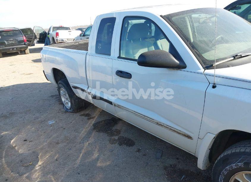 Photo 6 of 2005 Dodge Dakota SLT (VIN 1D7HE42KX5S251037)