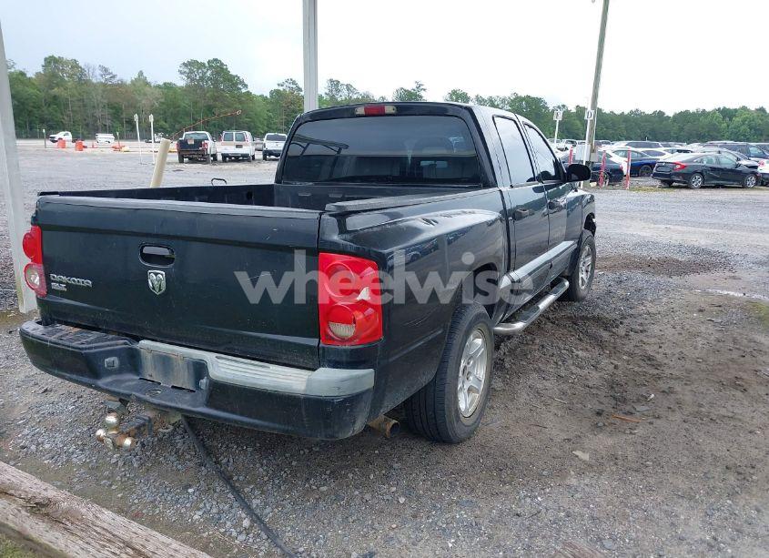 Photo 4 of 2005 Dodge Dakota SLT (VIN 1D7HE48K45S314897)