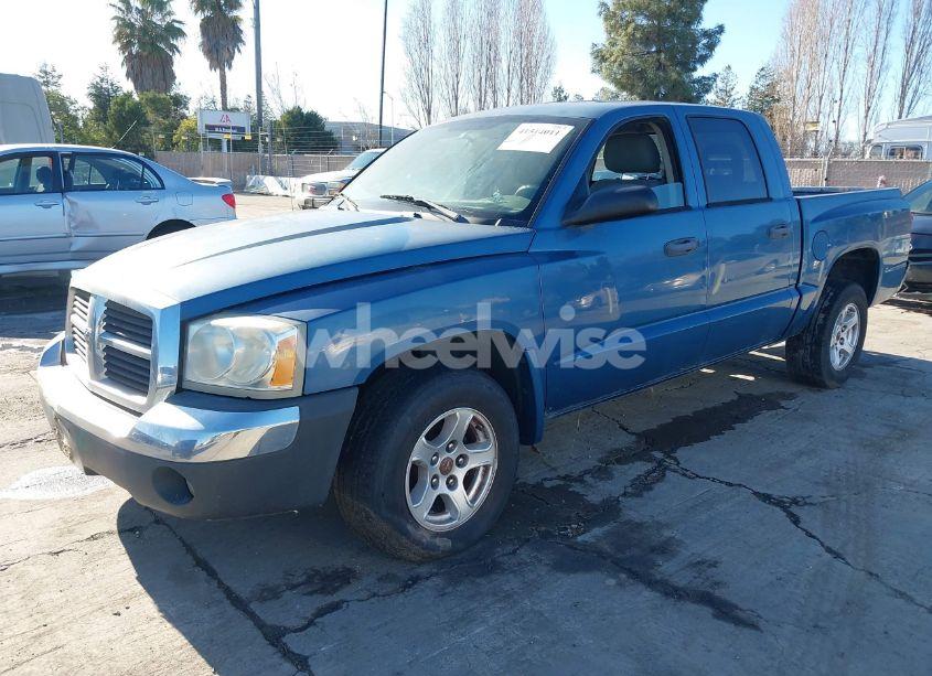 Photo 2 of 2005 Dodge Dakota SLT (VIN 1D7HE48K85S218934)