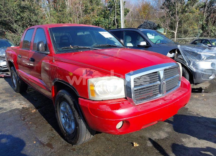 2005 Dodge Dakota SLT (VIN 1D7HE48N15S244639) main photo