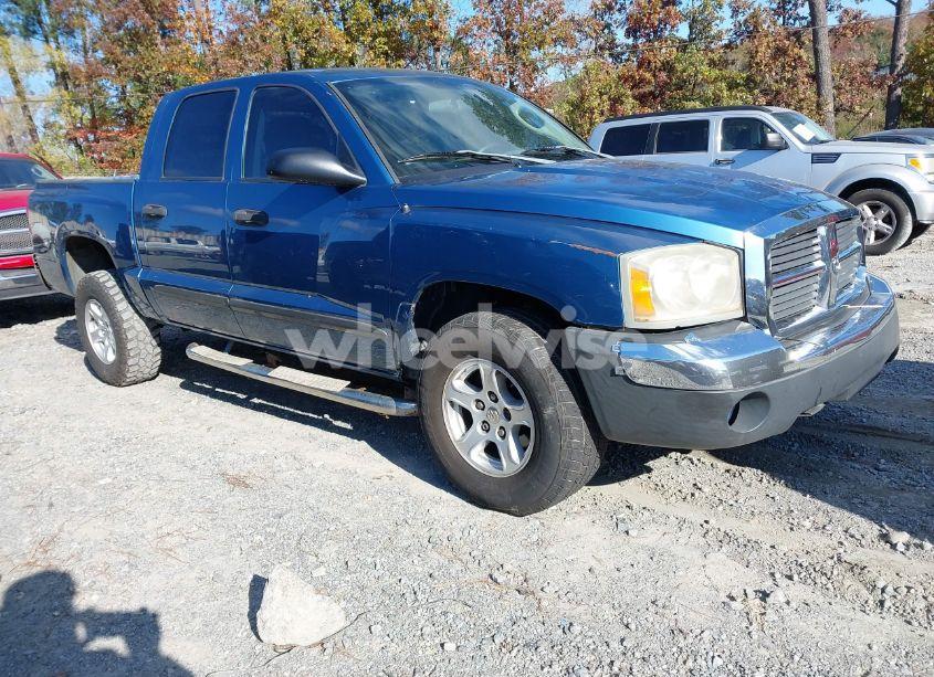 2005 Dodge Dakota SLT (VIN 1D7HE48N25S335869) main photo