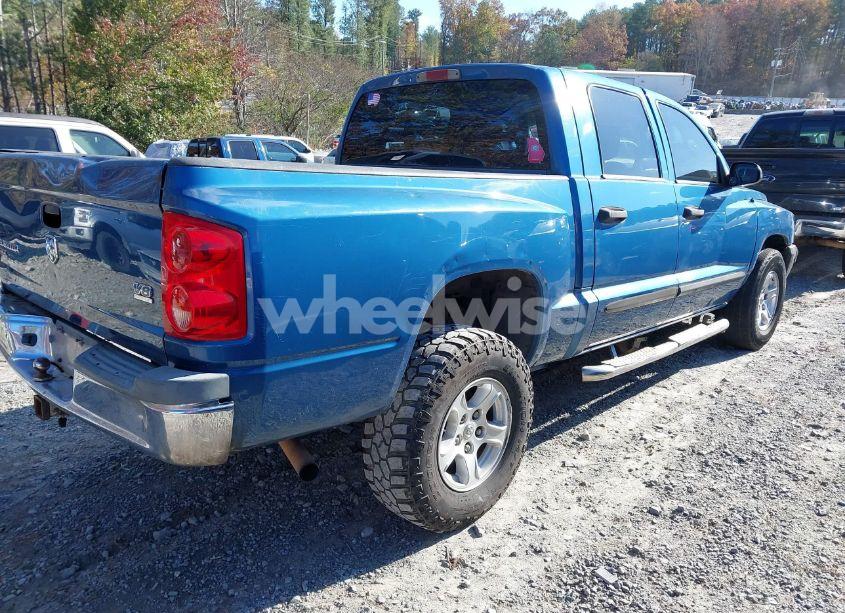Photo 4 of 2005 Dodge Dakota SLT (VIN 1D7HE48N25S335869)
