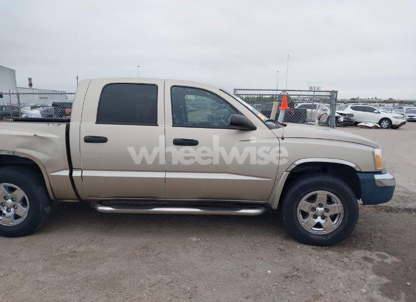 Photo 12 of 2005 Dodge Dakota SLT (VIN 1D7HE48N45S337753)