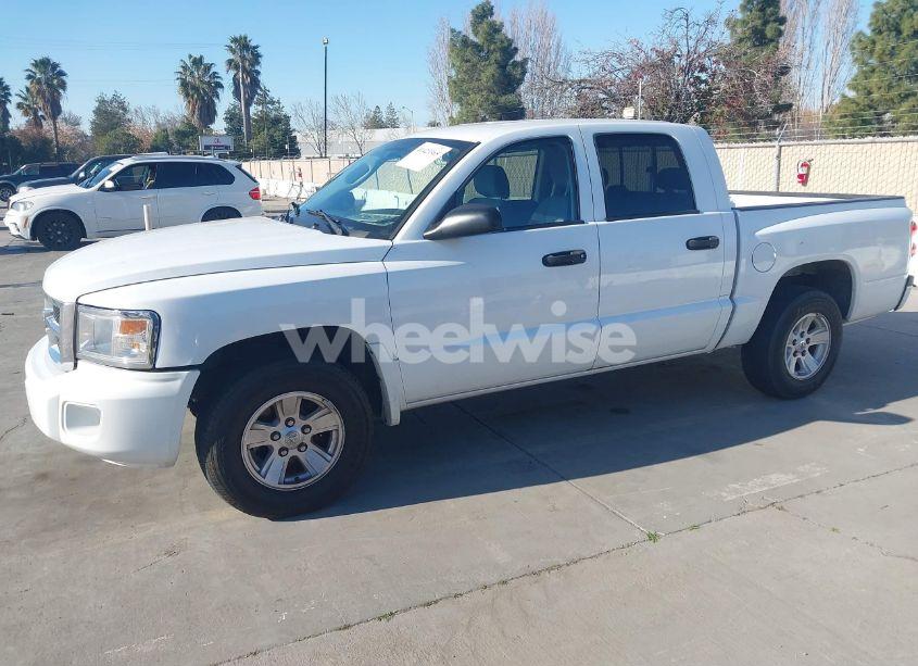 Photo 2 of 2008 Dodge Dakota SLT (VIN 1D7HE48NX8S598194)