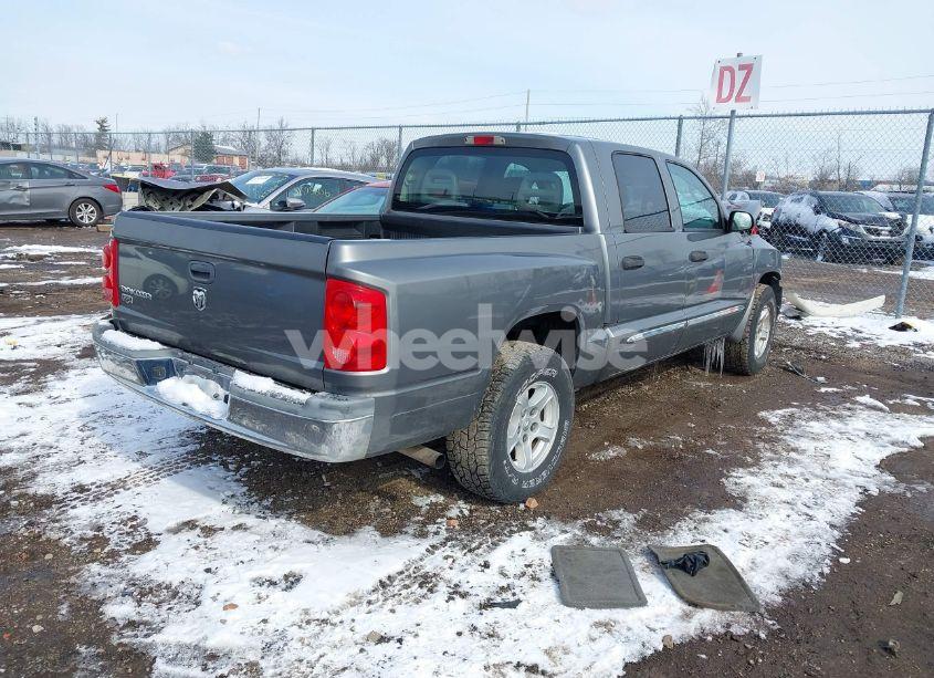 Photo 4 of 2005 Dodge Dakota LARAMIE (VIN 1D7HE58K75S130091)