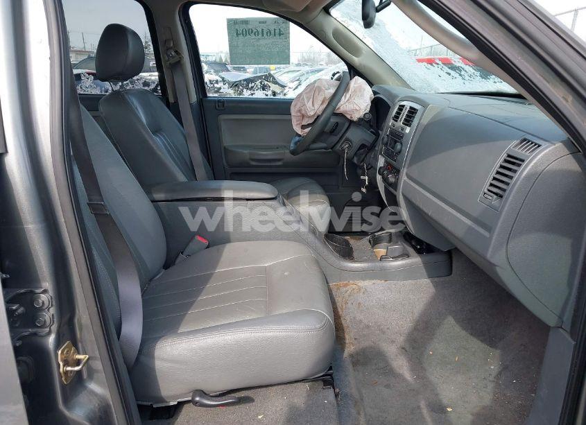 Photo 5 of 2005 Dodge Dakota LARAMIE (VIN 1D7HE58K75S130091)