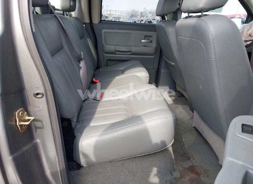 Photo 8 of 2005 Dodge Dakota LARAMIE (VIN 1D7HE58K75S130091)