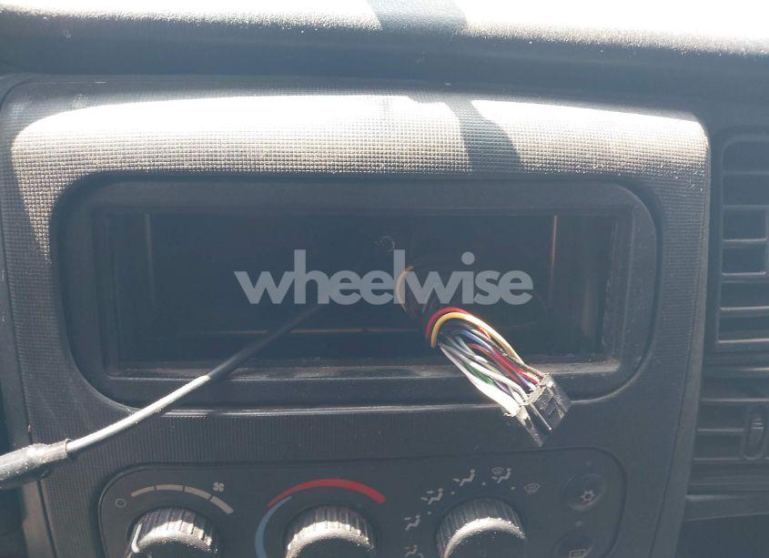 Photo 12 of 2004 Dodge Dakota SLT (VIN 1D7HG48N34S693877)