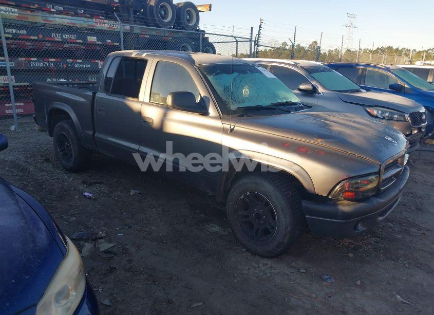 2003 Dodge Dakota SPORT/SXT (VIN 1D7HL38NX3S190271) main photo