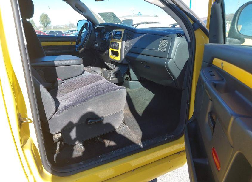 Photo 5 of 2004 Dodge Ram 1500 SLT/LARAMIE (VIN 1D7HU16D24J205347)