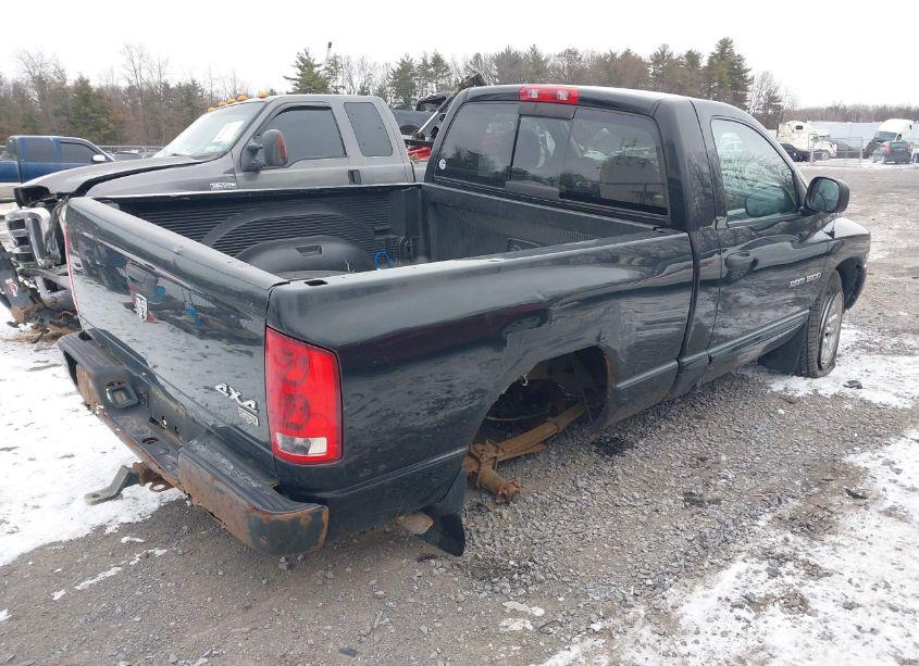 Photo 4 of 2005 Dodge Ram 1500 SLT/LARAMIE (VIN 1D7HU16DX5J597138)