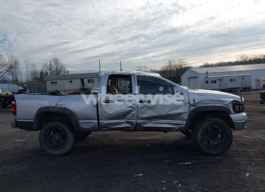 Photo 13 of 2007 Dodge Ram 1500 SLT/TRX4 OFF ROAD/SPORT (VIN 1D7HU18207S116967)