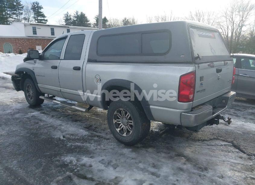 Photo 3 of 2007 Dodge Ram 1500 SLT/TRX4 OFF ROAD/SPORT (VIN 1D7HU18207S170561)
