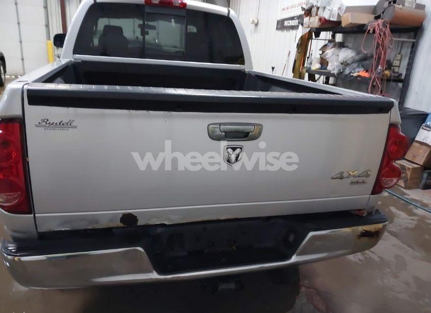 Photo 16 of 2007 Dodge Ram 1500 SLT/TRX4 OFF ROAD/SPORT (VIN 1D7HU18217S116945)