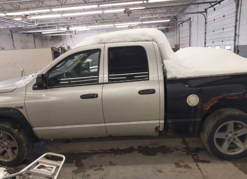 Photo 14 of 2007 Dodge Ram 1500 SLT/TRX4 OFF ROAD/SPORT (VIN 1D7HU18217S126696)