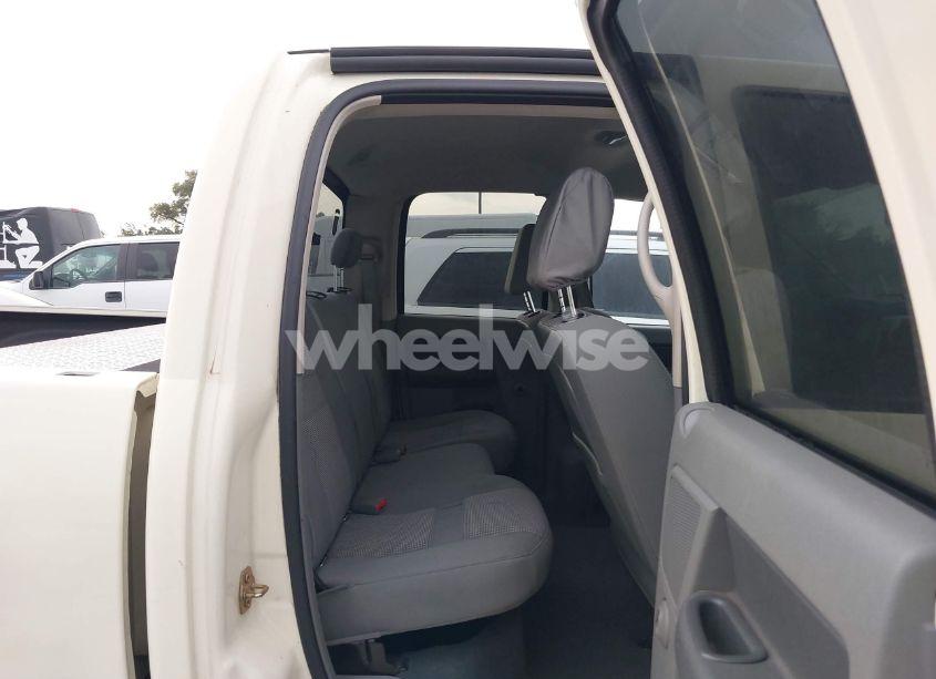 Photo 8 of 2007 Dodge Ram 1500 SLT/TRX4 OFF ROAD/SPORT (VIN 1D7HU18227J612892)