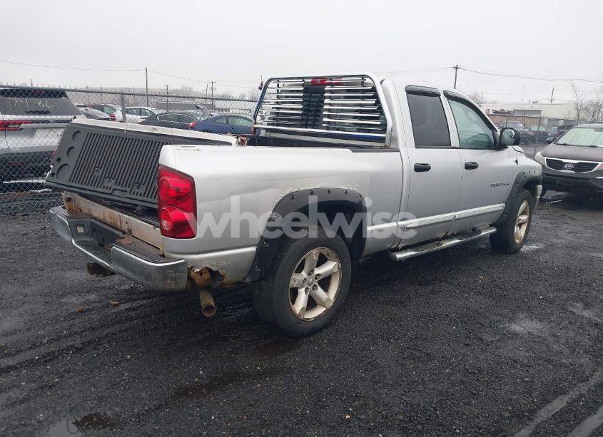 Photo 4 of 2007 Dodge Ram 1500 SLT/TRX4 OFF ROAD/SPORT (VIN 1D7HU18227S116971)