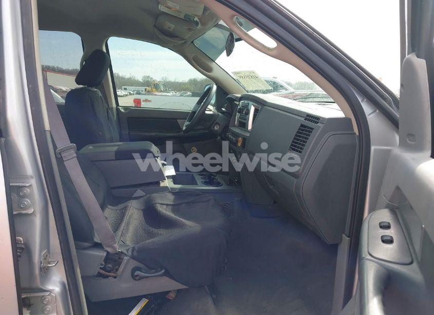 Photo 5 of 2008 Dodge Ram 1500 SLT (VIN 1D7HU18228J122115)