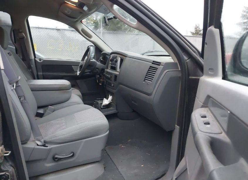 Photo 5 of 2008 Dodge Ram 1500 SLT (VIN 1D7HU18228S521102)