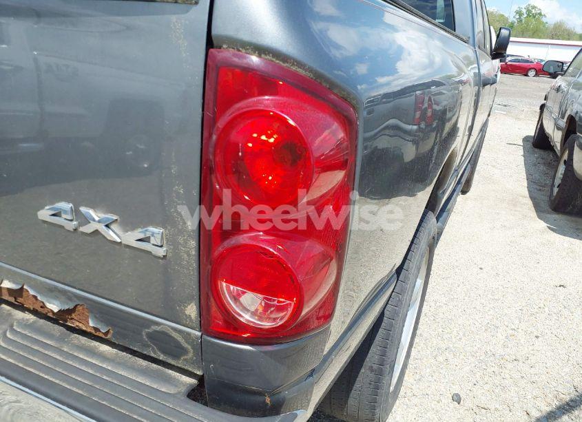 Photo 6 of 2008 Dodge Ram 1500 SLT (VIN 1D7HU18238S500517)