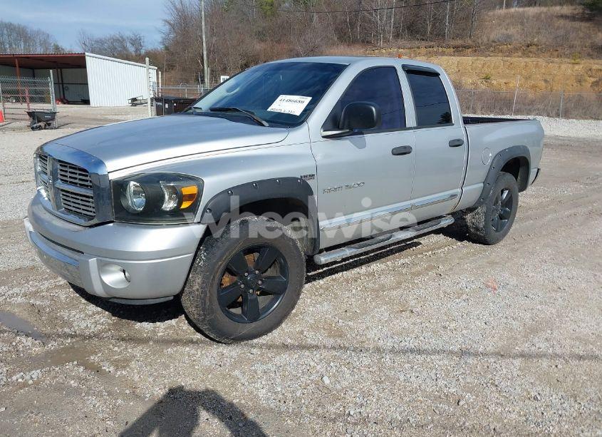 Photo 2 of 2006 Dodge Ram 1500 LARAMIE (VIN 1D7HU18246S636765)