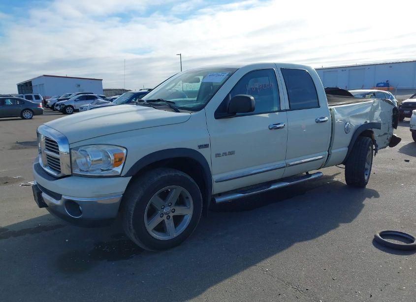 Photo 2 of 2008 Dodge Ram 1500 SLT (VIN 1D7HU182X8J210538)