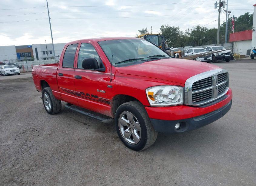 2008 Dodge Ram 1500 SLT (VIN 1D7HU182X8J232880) main photo