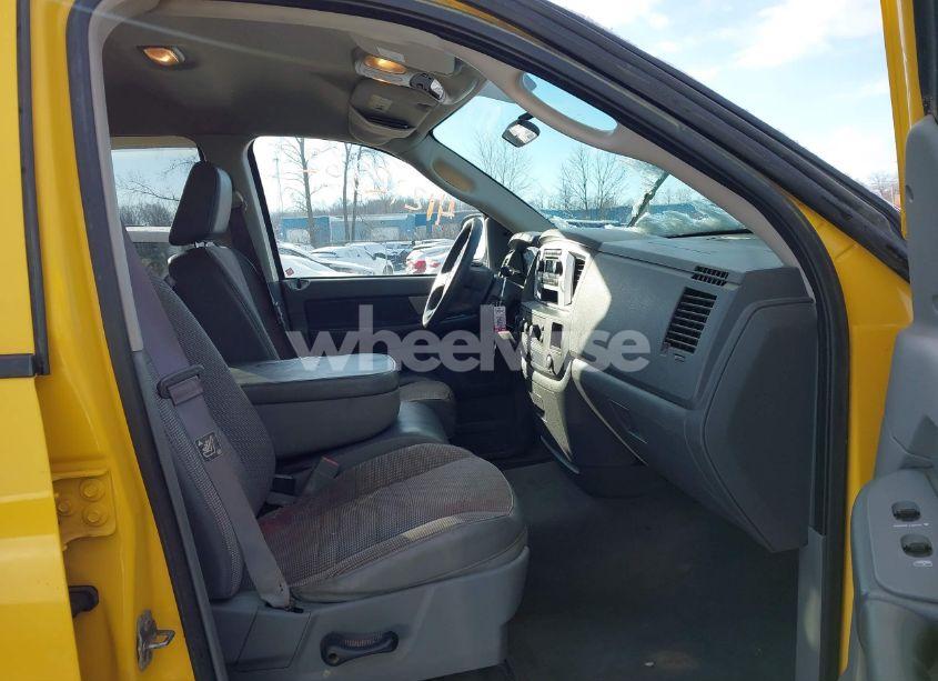 Photo 5 of 2008 Dodge Ram 1500 SLT (VIN 1D7HU182X8S570998)