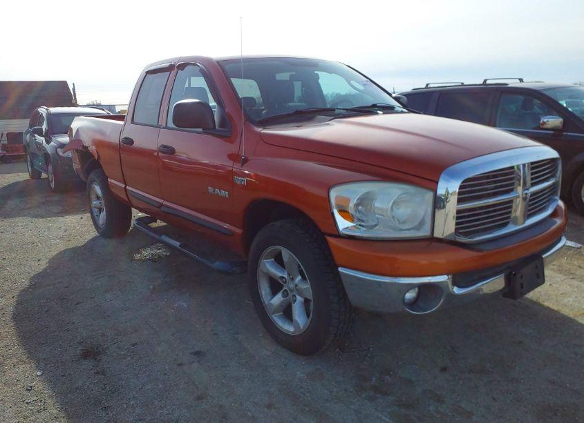 2008 Dodge Ram 1500 SLT (VIN 1D7HU182X8S592547) main photo