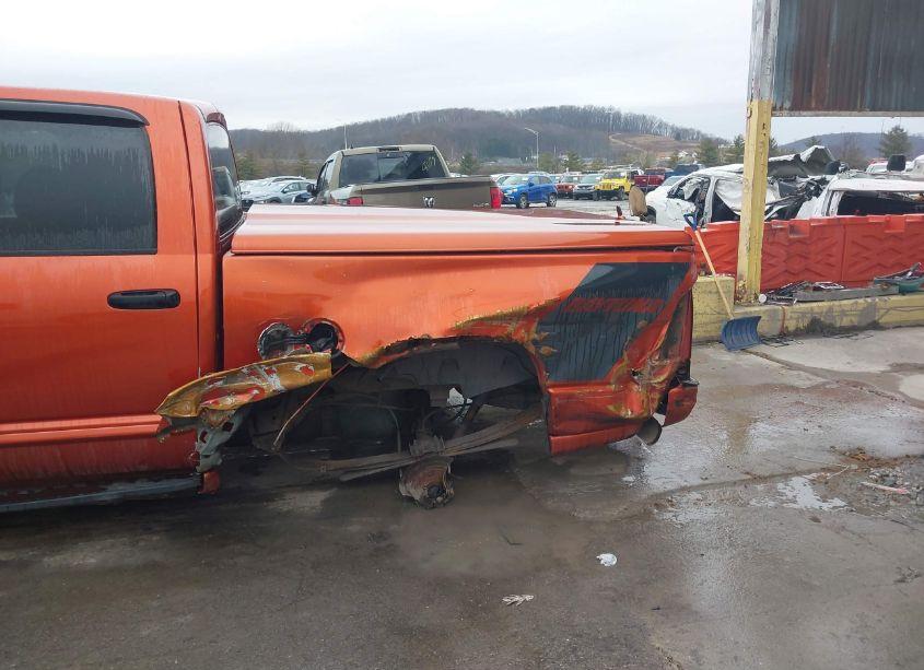 Photo 6 of 2005 Dodge Ram 1500 SLT/LARAMIE (VIN 1D7HU18D25J636530)