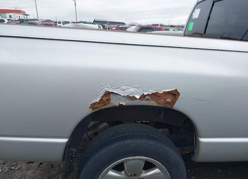 Photo 6 of 2005 Dodge Ram 1500 SLT/LARAMIE (VIN 1D7HU18D35S181469)