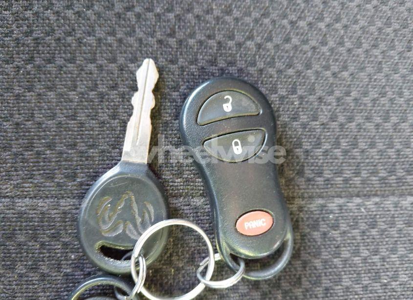 Photo 11 of 2005 Dodge Ram 1500 SLT/LARAMIE (VIN 1D7HU18D65S135747)