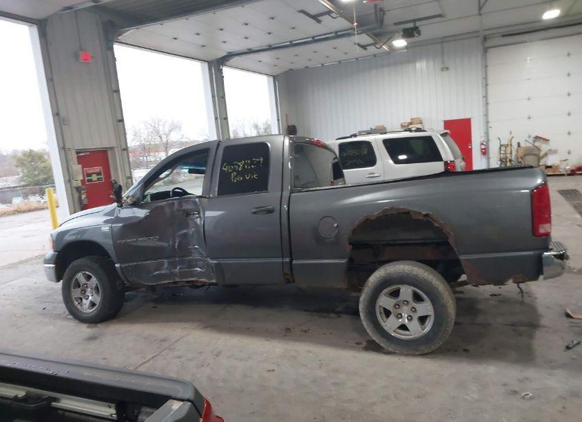 Photo 15 of 2004 Dodge Ram 1500 SLT (VIN 1D7HU18D84S515901)