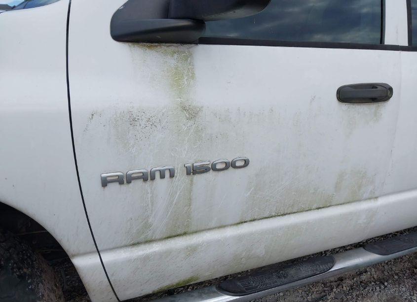 Photo 13 of 2005 Dodge Ram 1500 SLT/LARAMIE (VIN 1D7HU18D95J501383)