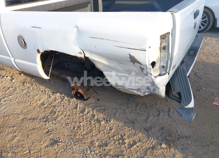 Photo 6 of 2005 Dodge Ram 1500 SLT/LARAMIE (VIN 1D7HU18D95S222753)