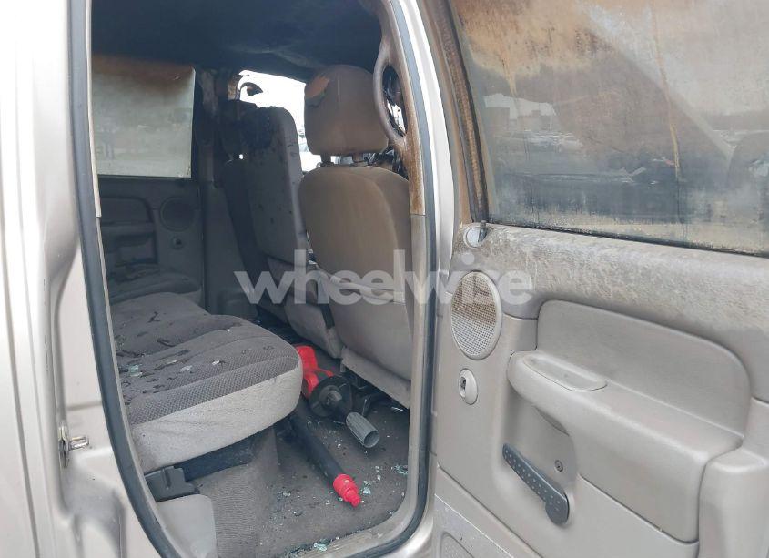 Photo 8 of 2004 Dodge Ram 1500 SLT/LARAMIE (VIN 1D7HU18DX4S530934)