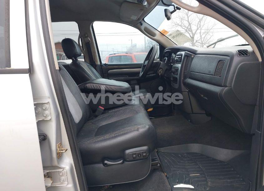 Photo 5 of 2004 Dodge Ram 1500 SLT/LARAMIE (VIN 1D7HU18DX4S775944)