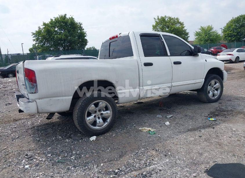 Photo 4 of 2005 Dodge Ram 1500 SLT/LARAMIE (VIN 1D7HU18DX5S142782)