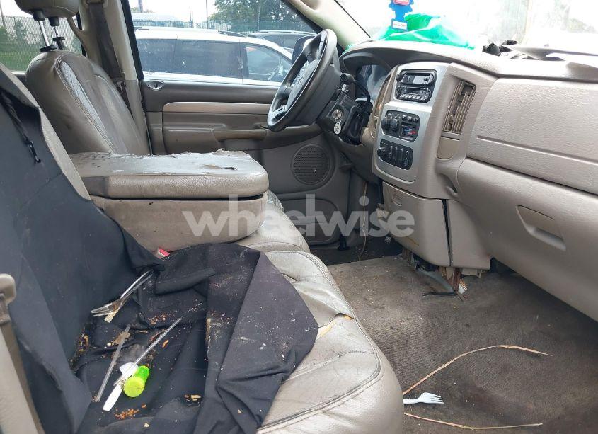 Photo 5 of 2005 Dodge Ram 1500 SLT/LARAMIE (VIN 1D7HU18DX5S142782)