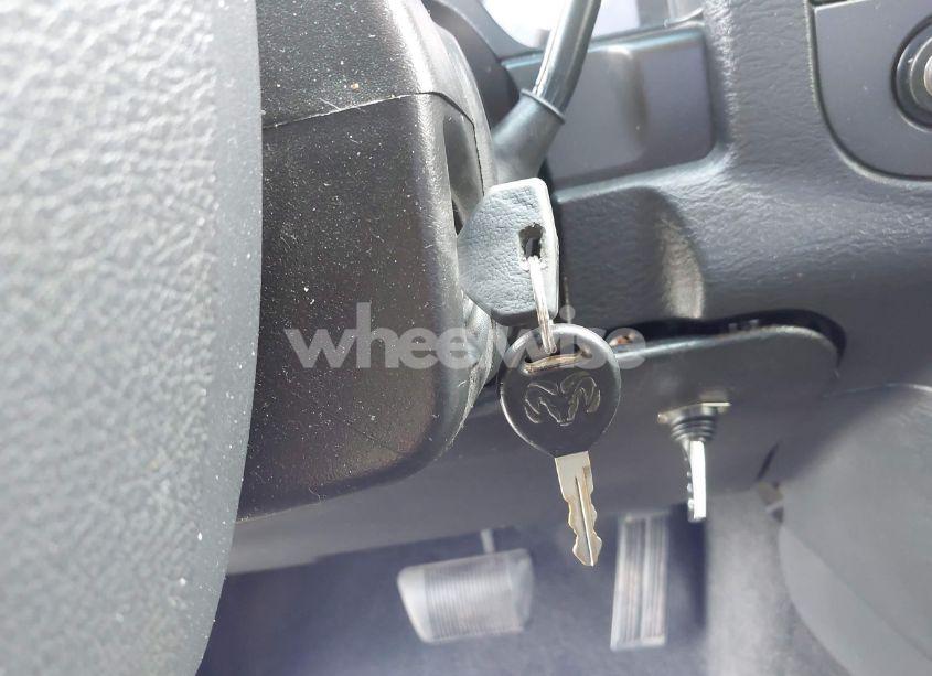 Photo 11 of 2005 Dodge Ram 1500 SLT/LARAMIE (VIN 1D7HU18DX5S216928)