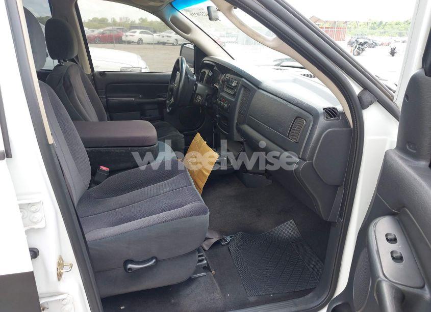 Photo 5 of 2005 Dodge Ram 1500 SLT/LARAMIE (VIN 1D7HU18DX5S216928)