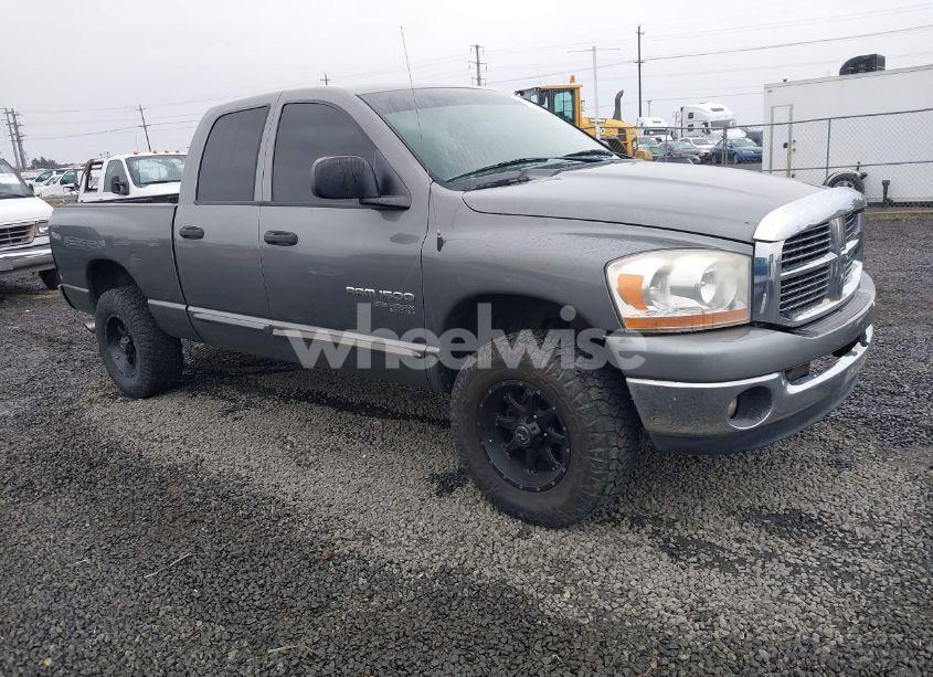 2006 Dodge Ram 1500 SLT/TRX4 OFF ROAD/SPORT (VIN 1D7HU18N06S674097) main photo