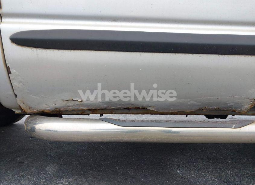 Photo 12 of 2005 Dodge Ram 1500 SLT/LARAMIE (VIN 1D7HU18N15S348999)