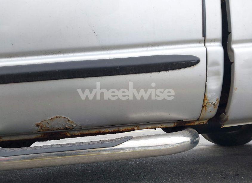 Photo 13 of 2005 Dodge Ram 1500 SLT/LARAMIE (VIN 1D7HU18N15S348999)