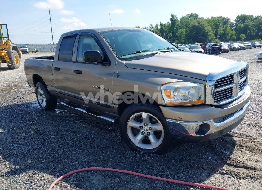 2006 Dodge Ram 1500 SLT/TRX4 OFF ROAD/SPORT (VIN 1D7HU18N46S573029) main photo