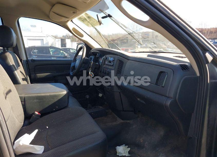 Photo 5 of 2005 Dodge Ram 1500 ST (VIN 1D7HU18N55J550637)