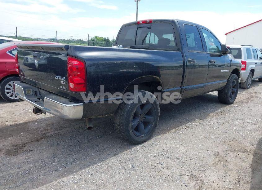 Photo 4 of 2007 Dodge Ram 1500 SLT/TRX4 OFF ROAD/SPORT (VIN 1D7HU18P27S135094)
